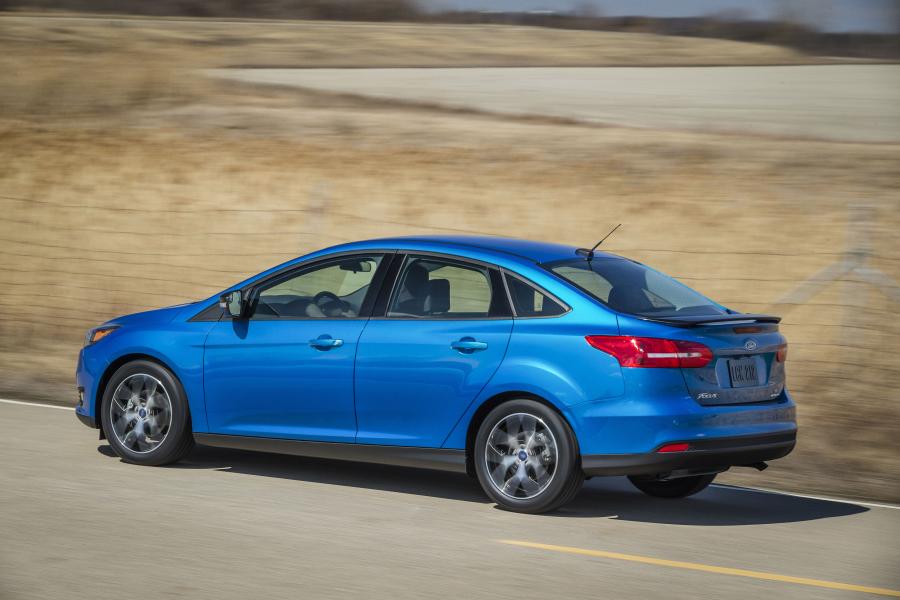  Ford Focus Sedan 2014 года  (фото 27 из 36)